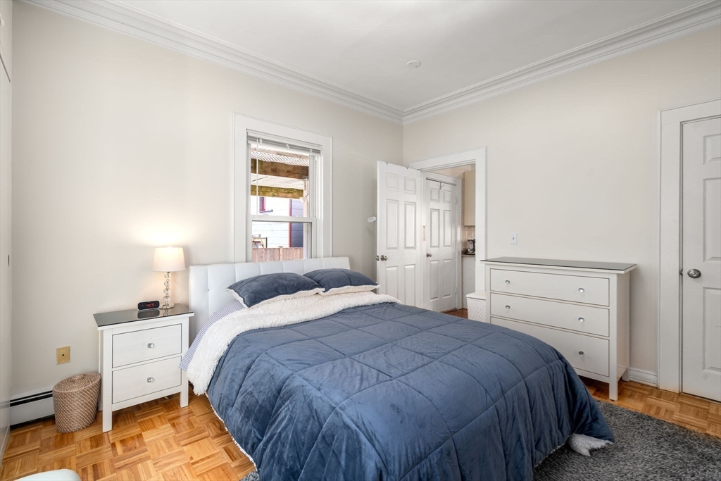 Somerville, Massachusetts 02143, United States, 1 Bedroom Bedrooms, ,1 BathroomBathrooms,Residential,Active,236172