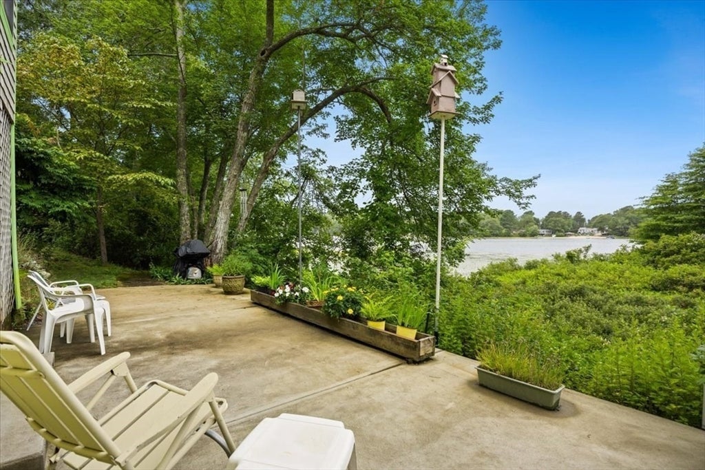 7 Cranberry Road