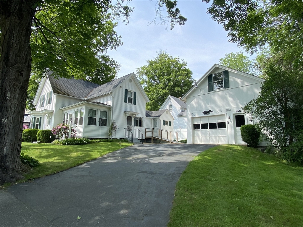 56 Moore Ave