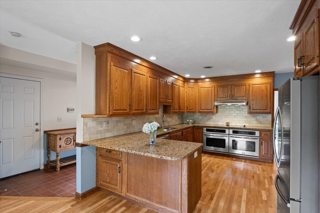 75 Emerson Rd