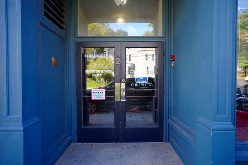 2 Central St 12