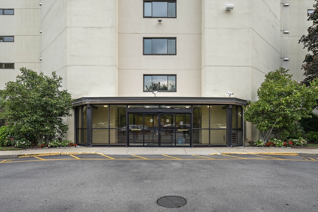 100 Cove Way 803