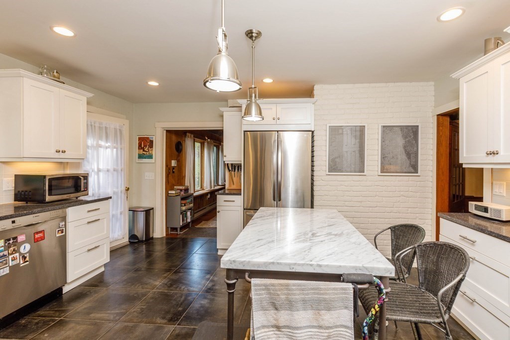 526 South Meadow Road