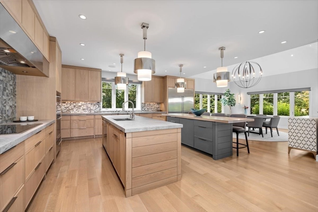 2 Black Rock Dr