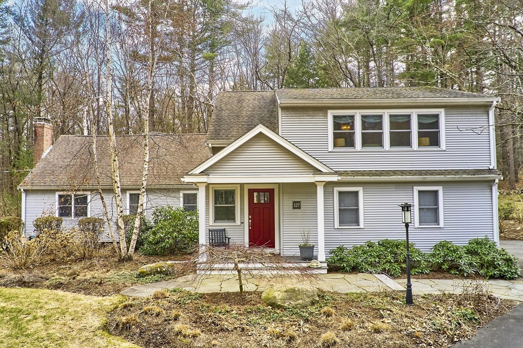 127 Spectacle Pond Rd
