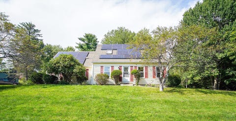 Photo of 26 Hunters Hill Cir, Amherst, MA 01002 (MLS # 73568582)