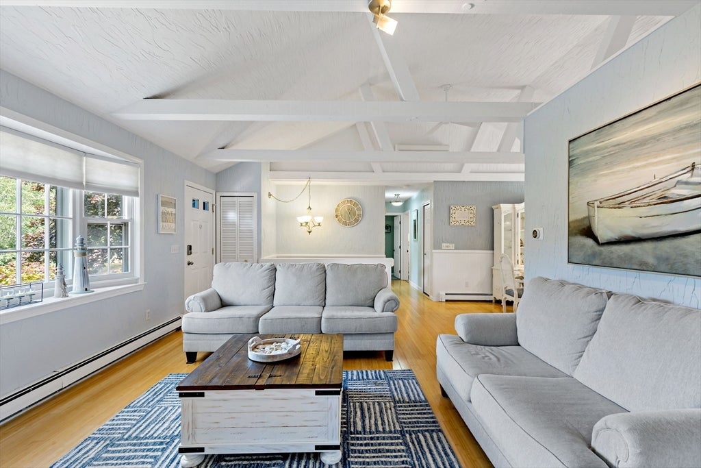 3 Mcnamara Ave, Yarmouth, MA Photo #8