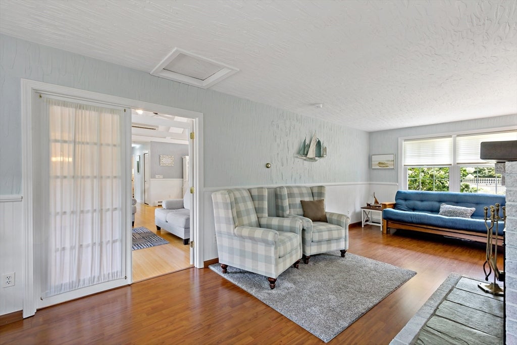 3 Mcnamara Ave, Yarmouth, MA Photo #11