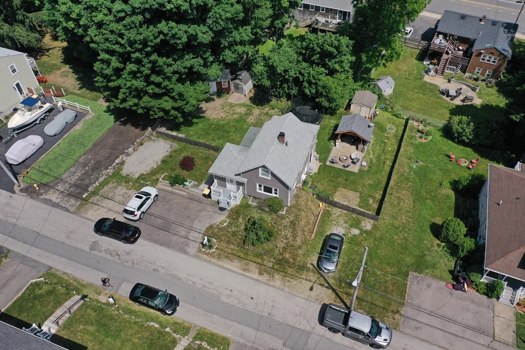 23 Adams Pl