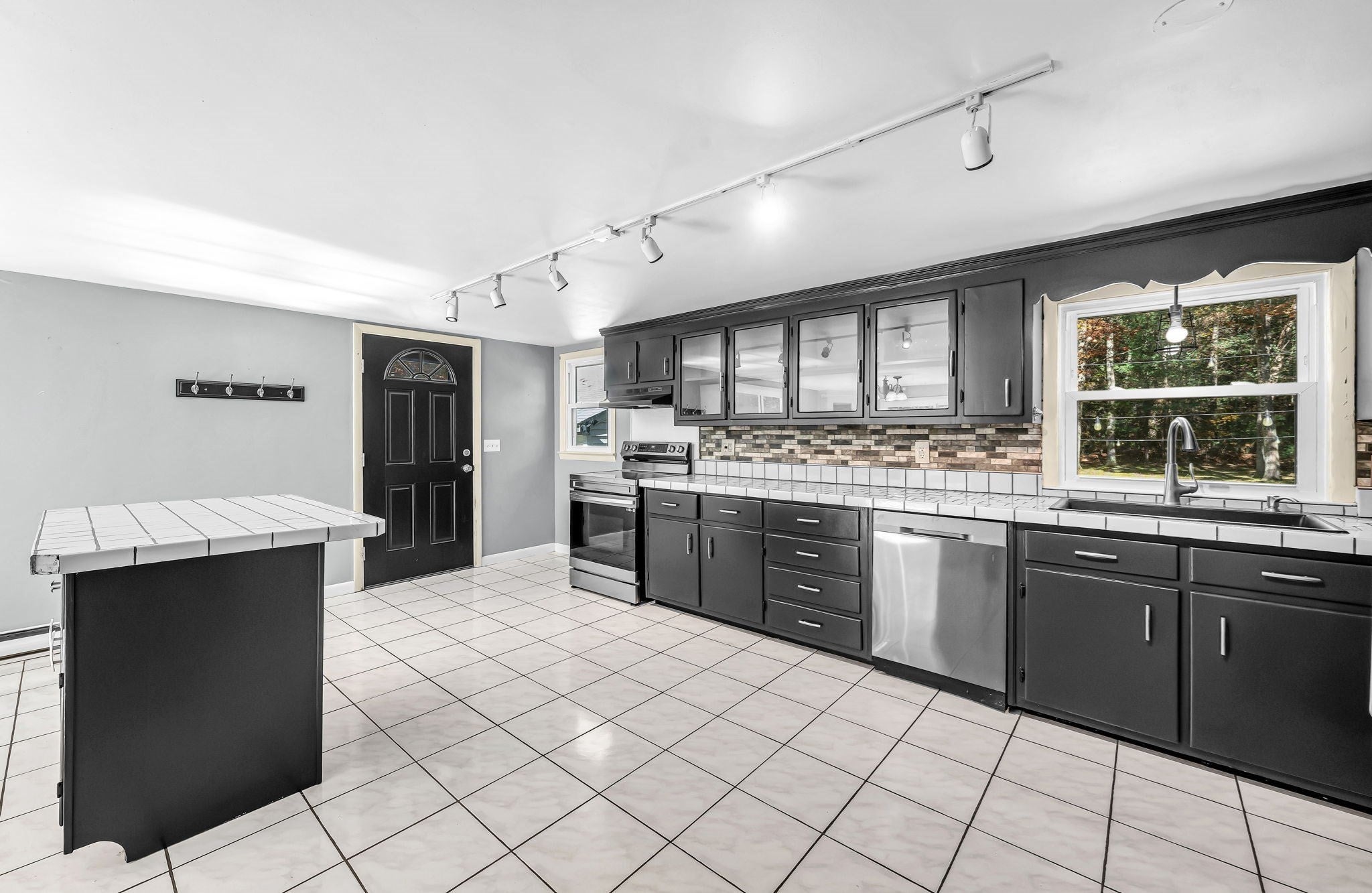 223 Wilbraham Rd, Monson, MA, 223 Wilbraham Rd, Monson, MA Photo #8