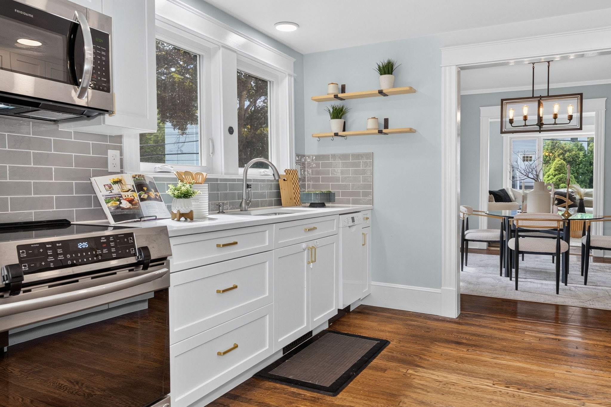106-108 Rossmore Rd #1, Boston, MA Photo #14