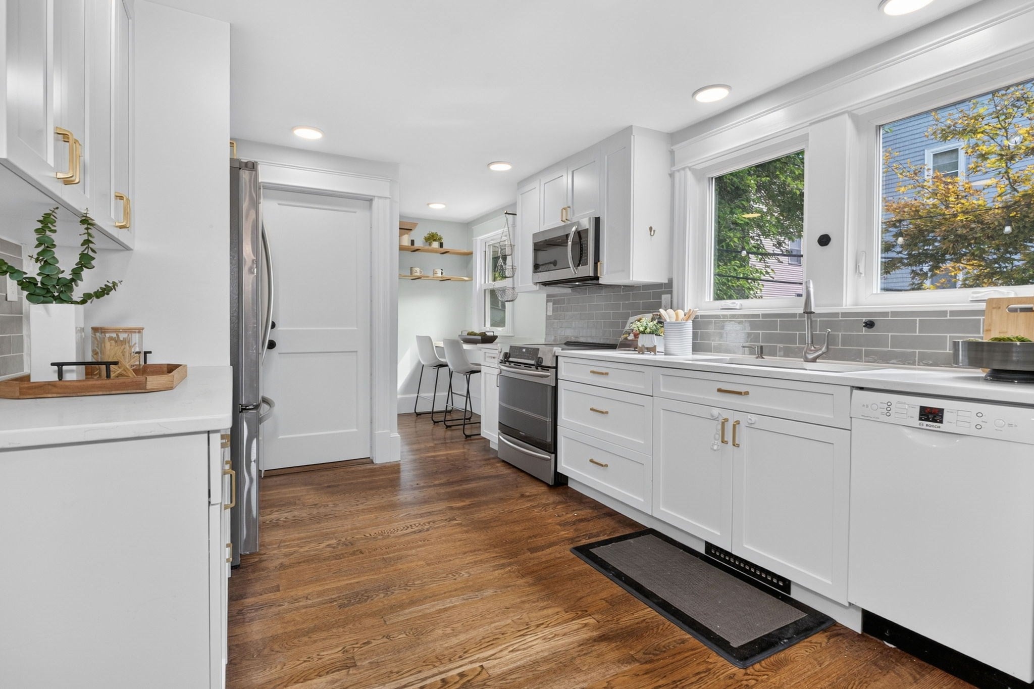 106-108 Rossmore Rd #1, Boston, MA Photo #10