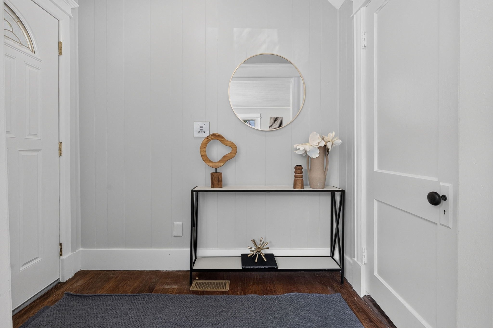 106-108 Rossmore Rd #1, Boston, MA Photo #5