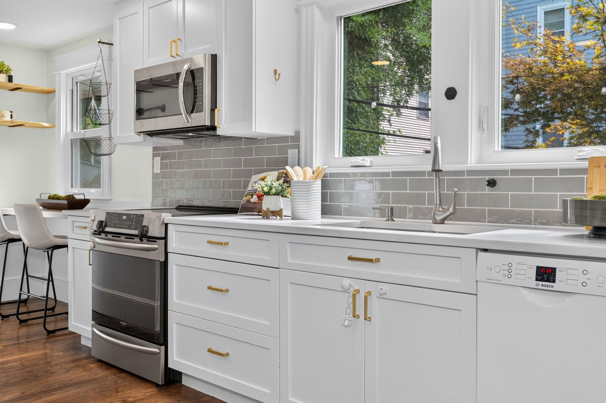 106-108 Rossmore Rd #1, Boston, MA Photo #11