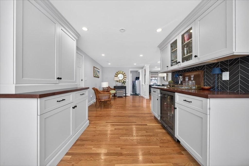 36 Independence Ln