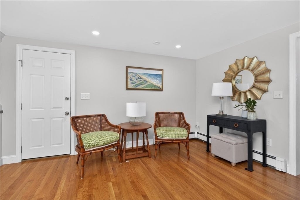 36 Independence Ln