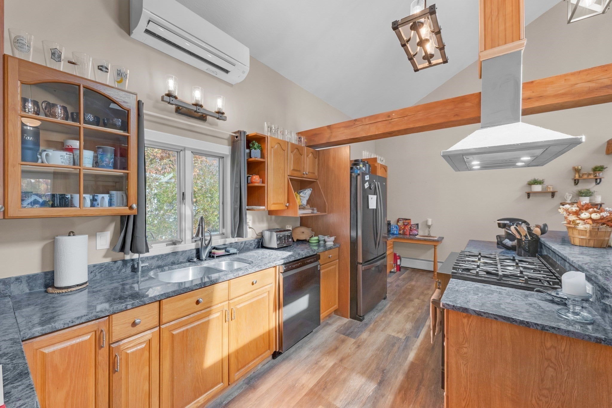 16 Sandy Cove Road, Lunenburg, MA Photo #14