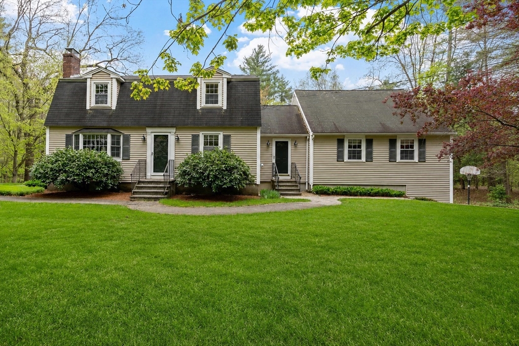 Photo of 213 Mason Rd, Townsend, MA