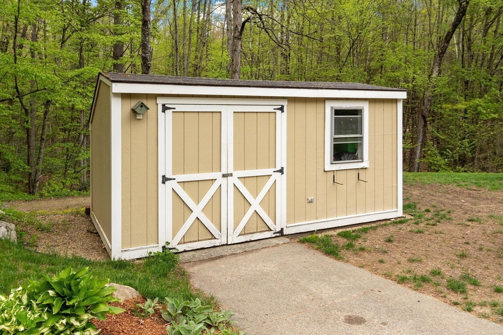 213 Mason Rd, Townsend, MA Photo #7