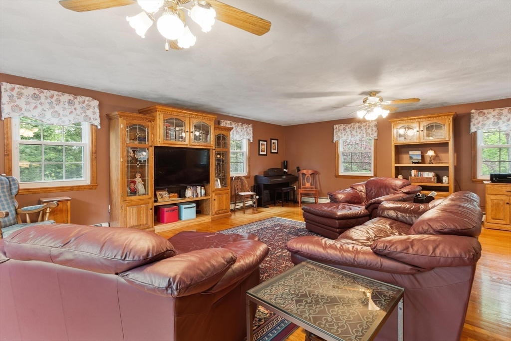 213 Mason Rd, Townsend, MA Photo #21