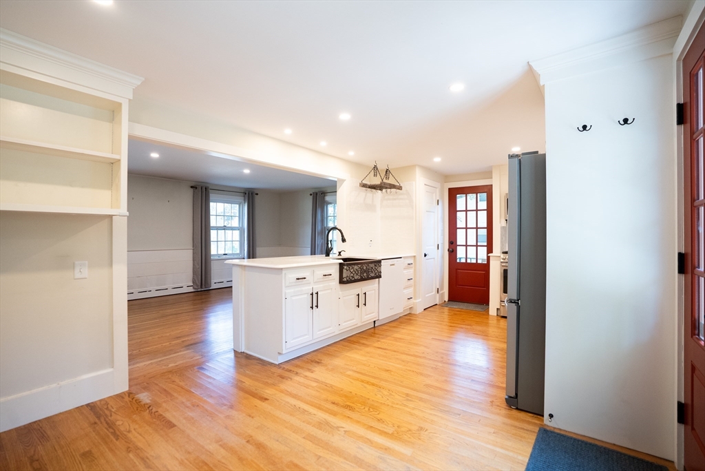14 N Pleasant St