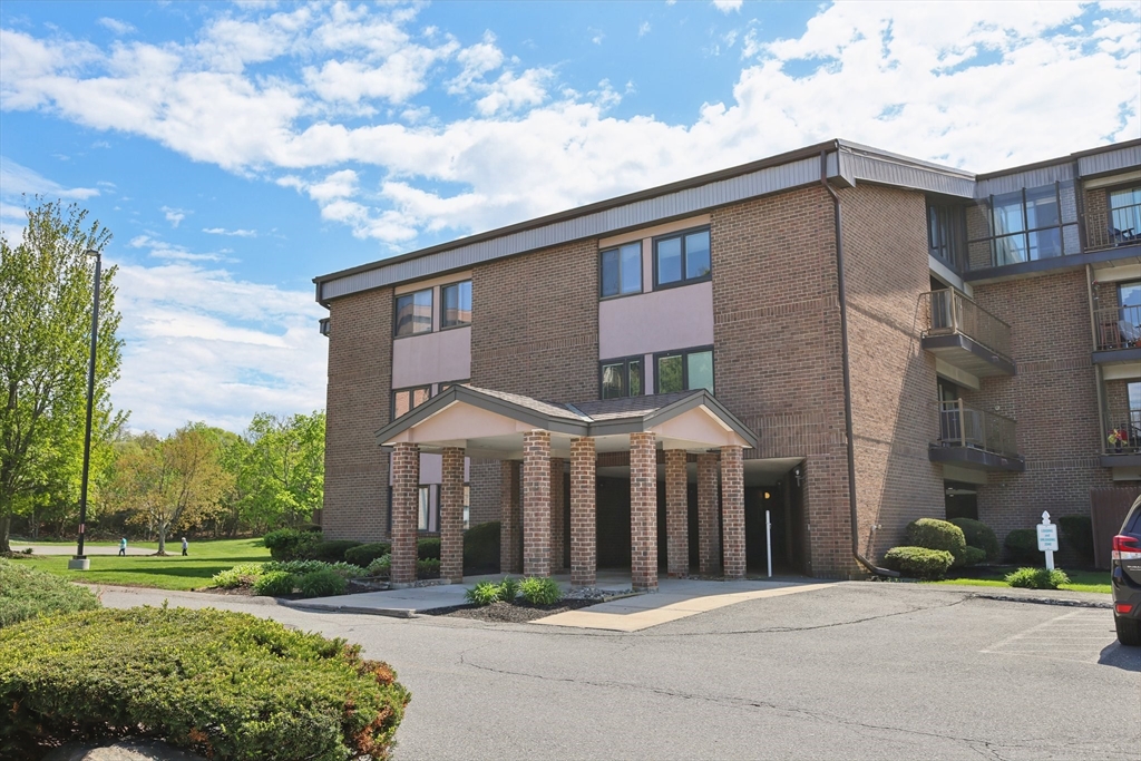 2 Ledgewood Way 25