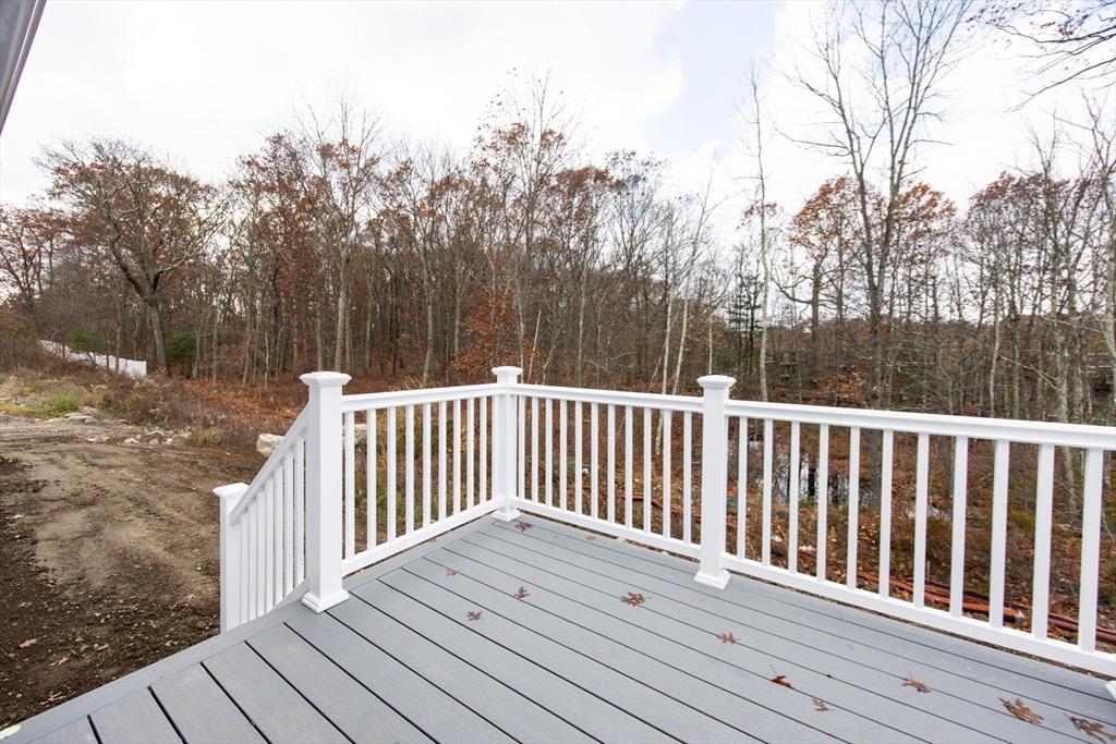 North Attleboro, Massachusetts 02760, United States, 2 Bedrooms Bedrooms, ,2 BathroomsBathrooms,Residential,Active,167122