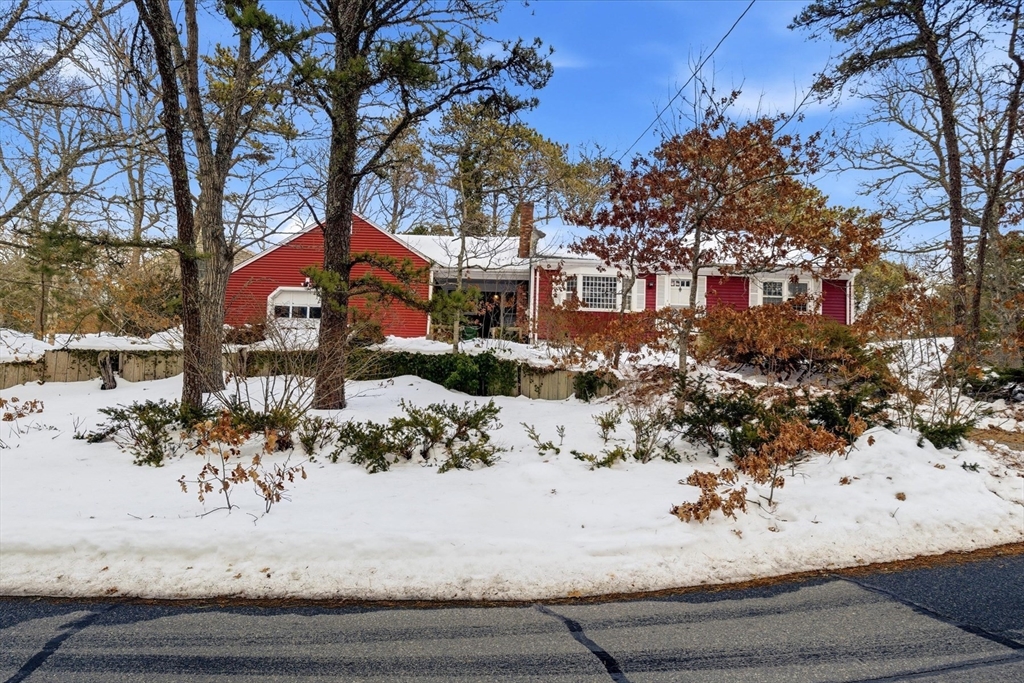 36 Lakewood Dr