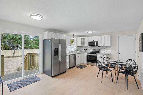 1130 Burnett Rd Chicopee MA 01020