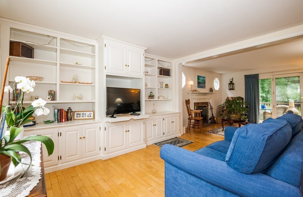 46 Abington Avenue