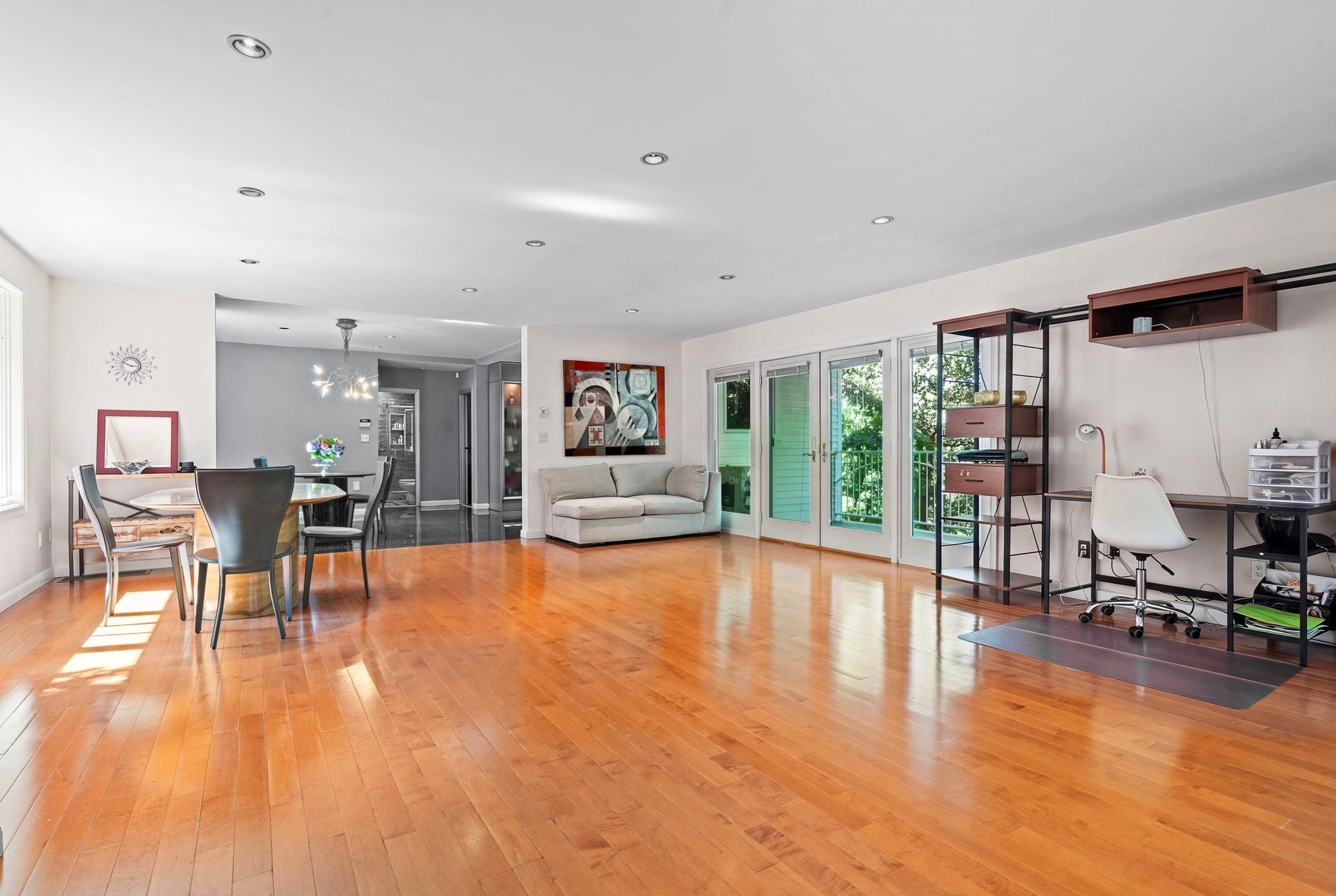 Photo of 18 Surrey Road, Winchester, MA