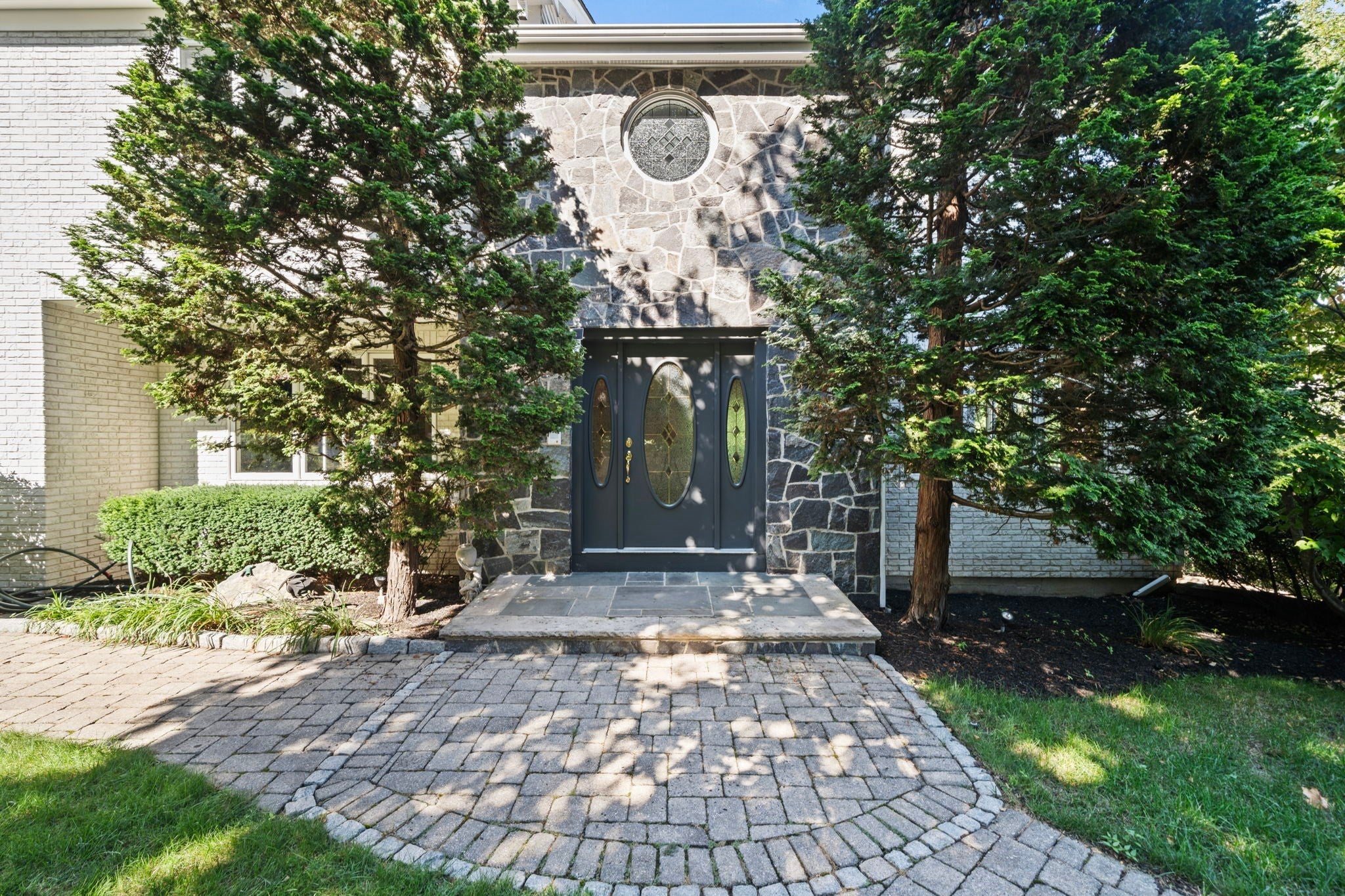 18 Surrey Road, Winchester, MA, 18 Surrey Road, Winchester, MA Photo #37