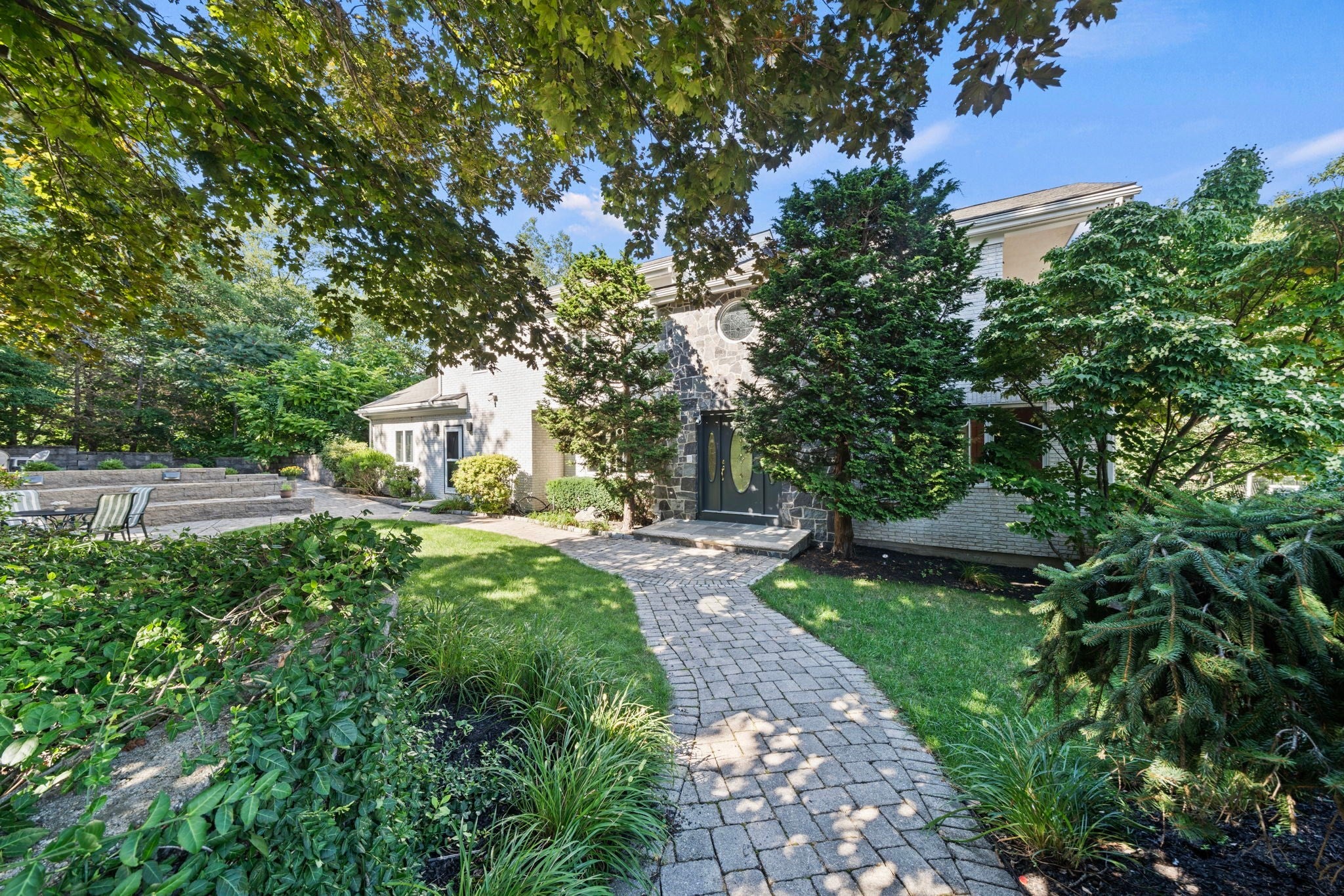 18 Surrey Road, Winchester, MA, 18 Surrey Road, Winchester, MA Photo #38