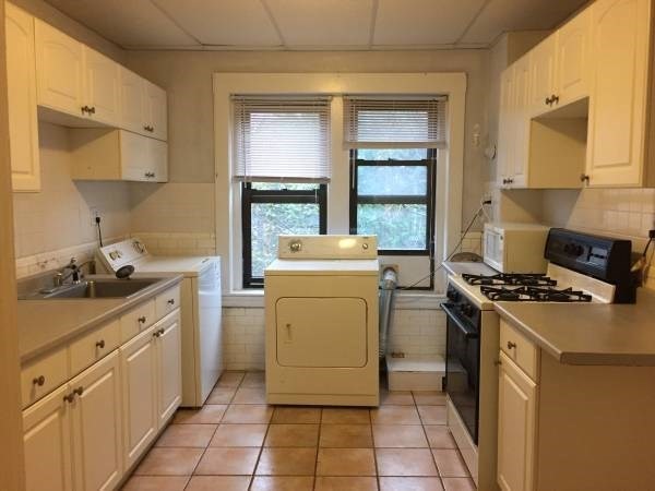 143 Fuller St 3