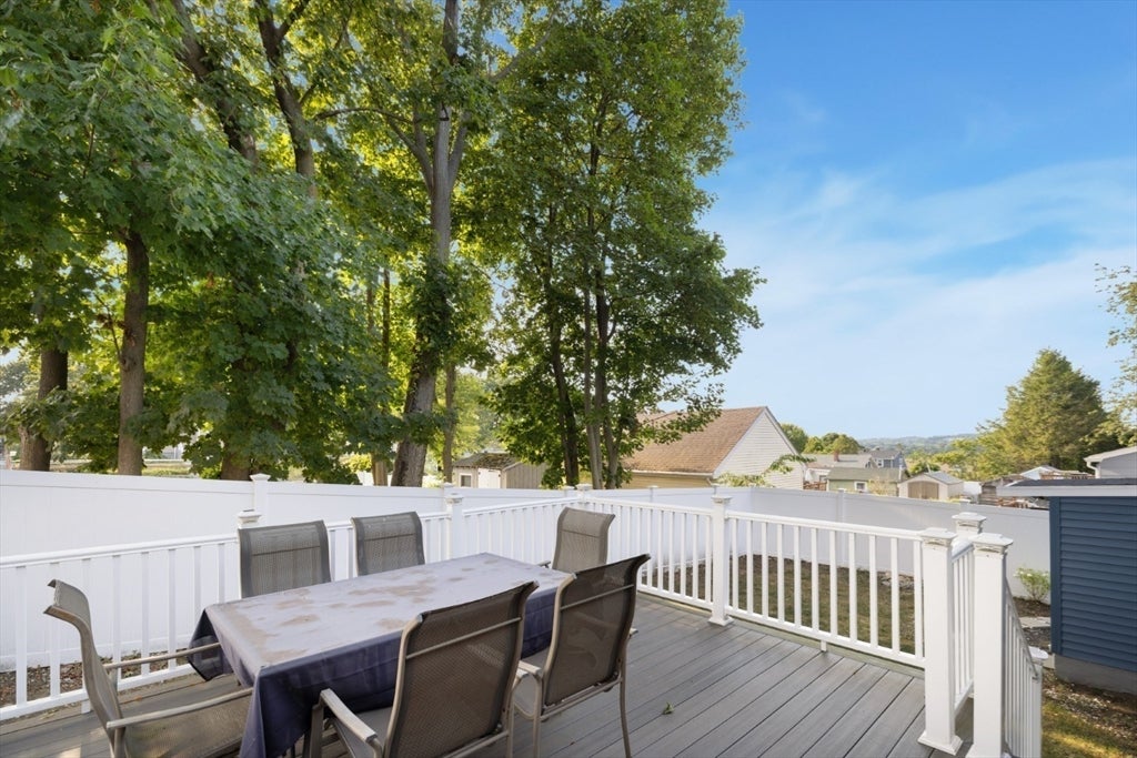 29 Clinton Ave, Saugus, MA Photo #39