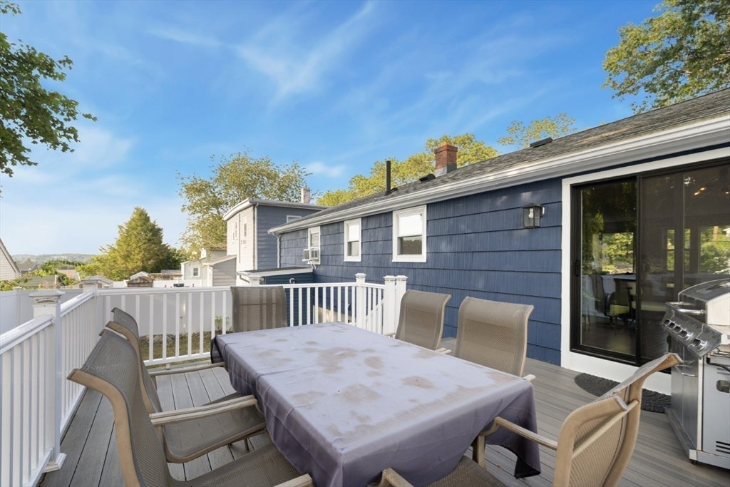 29 Clinton Ave, Saugus, MA Photo #38