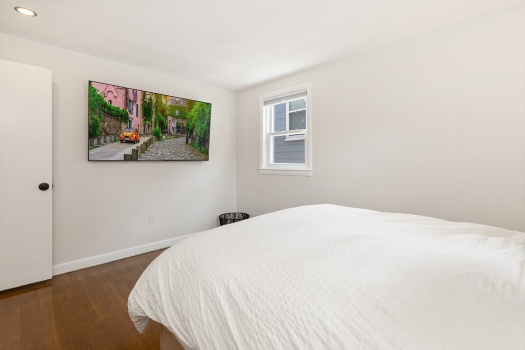 29 Clinton Ave, Saugus, MA Photo #22