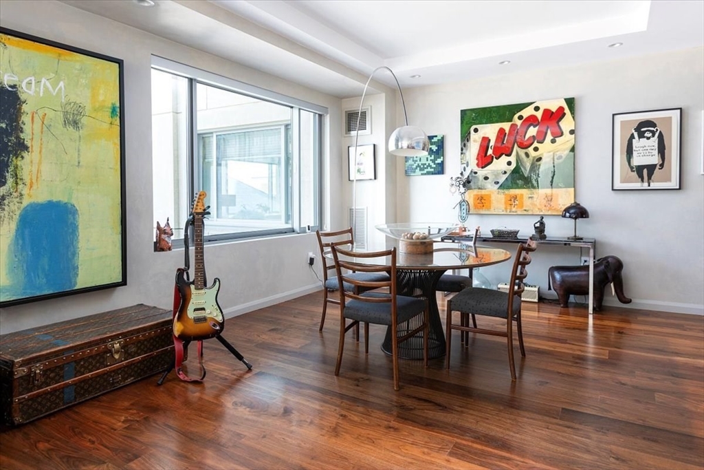 1 Huntington Ave 707