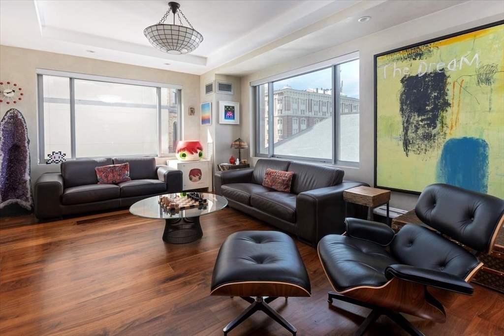 1 Huntington Ave 707