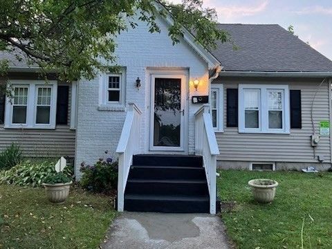 Photo of 12 Carroll St, Springfield, MA 01108 (MLS # 73464402)
