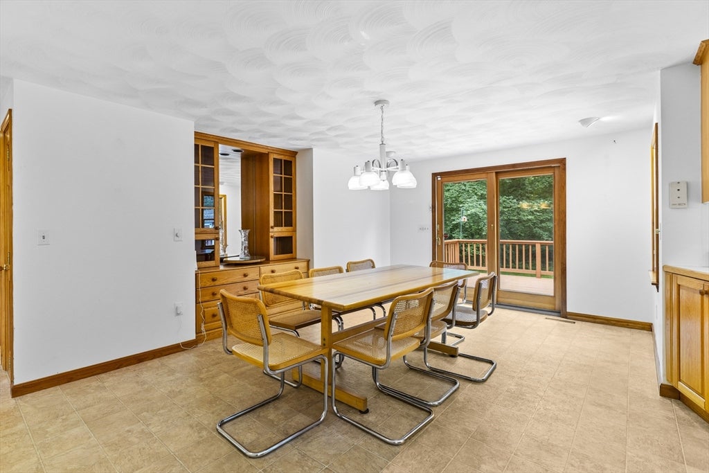 730 Lindsey St, Attleboro, MA Photo #12