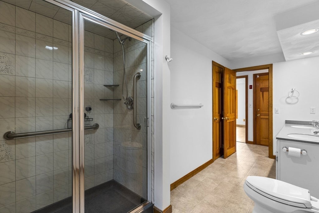 730 Lindsey St, Attleboro, MA Photo #21