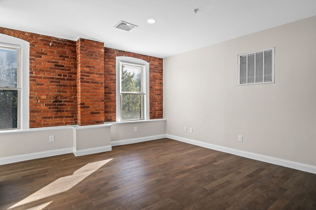 72 River Street 8