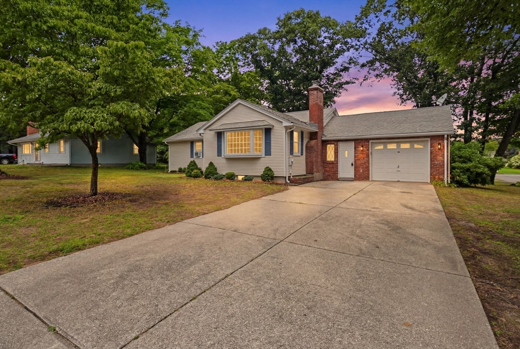 171 Thalia Dr