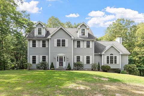 268 North St Upton MA 01568