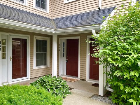 152 Tyson Commons Ln 152 Braintree MA 02184