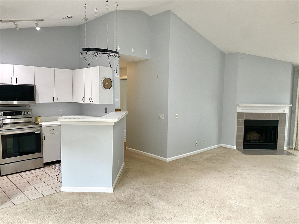 152 Tyson Commons Ln 152