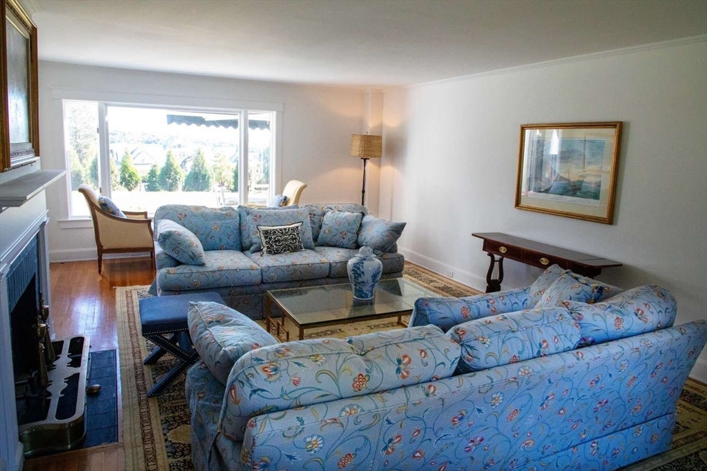 512 River Road