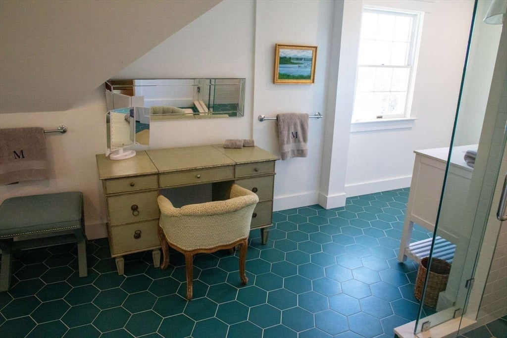 512 River Road, Westport, MA Photo #23