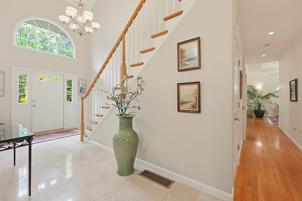 10 Timber Ledge Drive